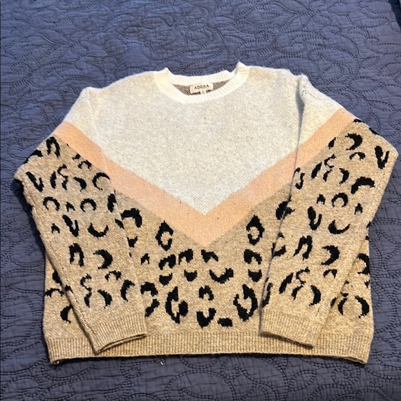 New w/ Tags Women's Leopard Print Sweater - Pink, Cream and Tan - Picture 1 of 1